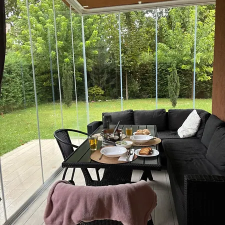 Republic5 Garden Wellness Apartament *
