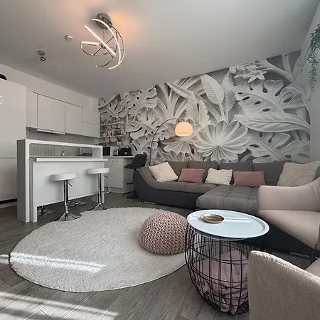 Apartament Republic5 Garden Wellness Siófok