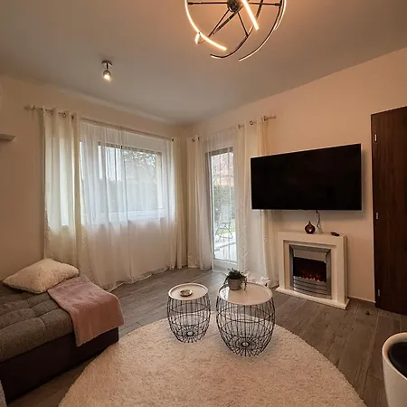 Apartament Republic5 Garden Wellness *